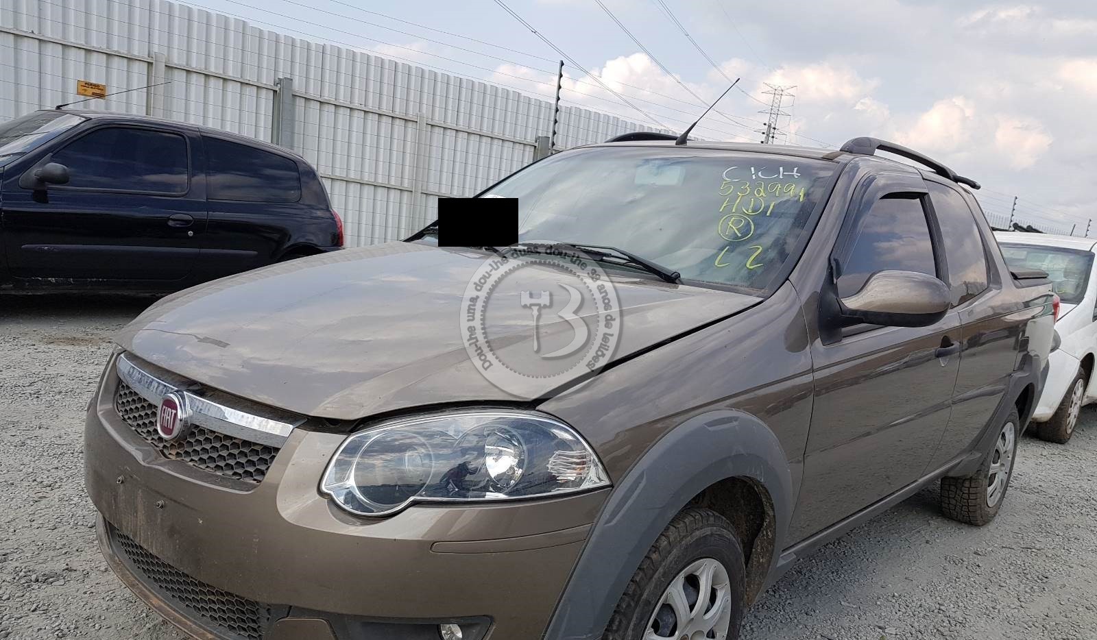 LOTE 011 FIAT STRADA CD TREKKING 1.6 16V E.TORQ 2016
