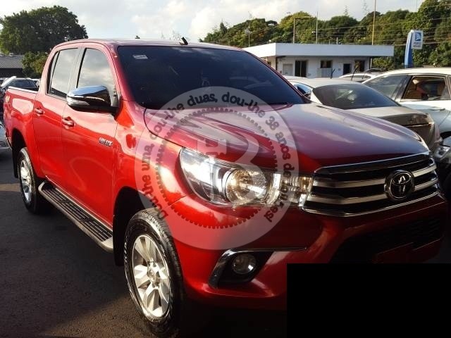 LOTE 024 TOYOTA HILUX CD SRV 2.8 D-4D  2017