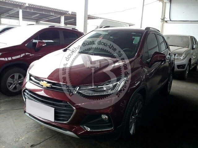 LOTE 008 CHEVROLET TRACKER 2019