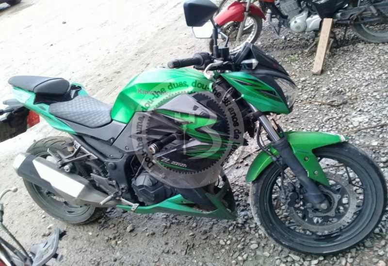 LOTE 018 KAWASAKI Z300 ABS 2016