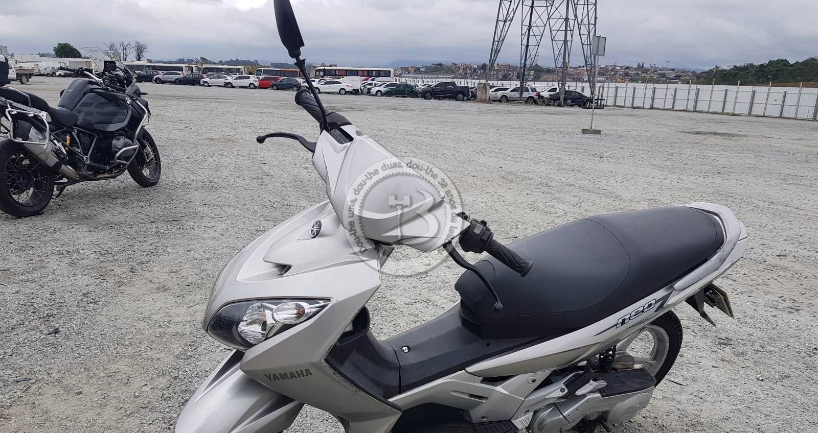 LOTE 020  YAMAHA NEO 2008