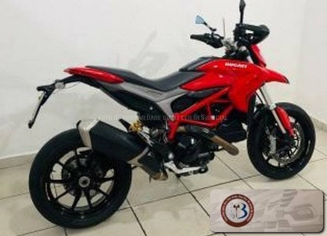 LOTE 008 DUCATI HIPERMOTARD 821 2015