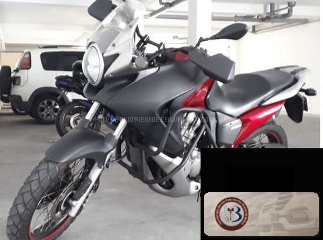 LOTE 005 HONDA TRANSALP 700CC 2013