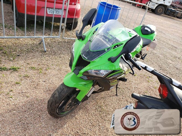 LOTE 019 KAWASAKI NINJA ZX-10R 2019