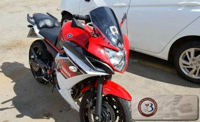LOTE 030 YAMAHA XJ6 F 600 ABS 2016