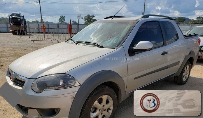 LOTE 013 FIAT STRADA CD TREKKING 1.6 16V 2015