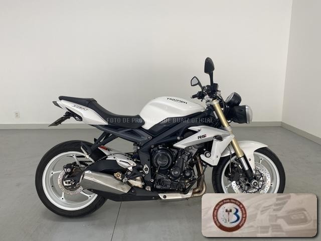 TRIUMPH STREET TRIPLE 675 2016