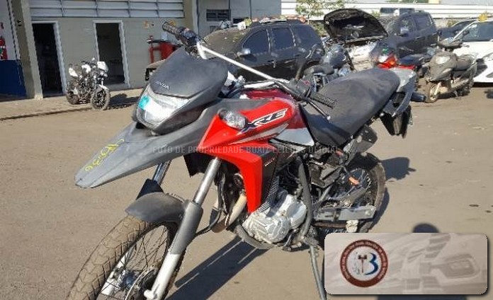 LOTE 006 HONDA XRE 300 2019