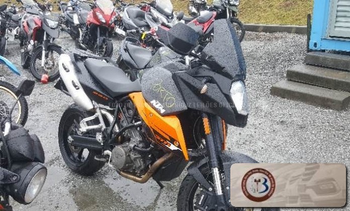LOTE 009 KTM 990 2010