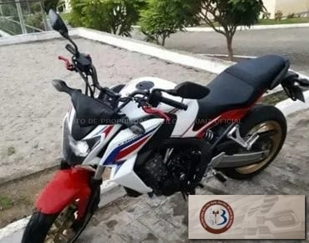 LOTE 009 HONDA CB 650F 2015