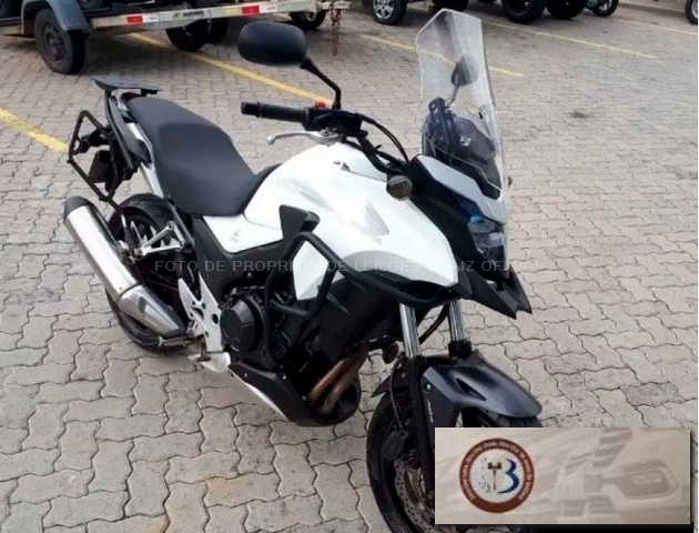 LOTE 010 HONDA CB500X 2016