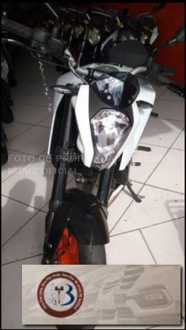 LOTE 010 KTM DUKE 200 2019