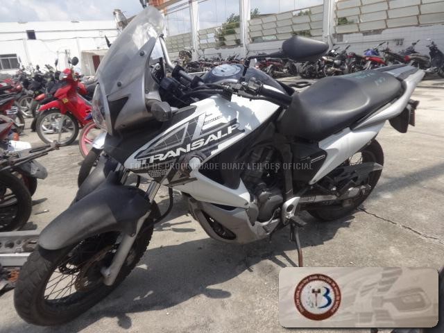 LOTE 012 HONDA XL 700V 2012