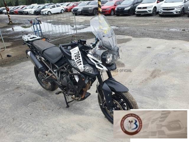 TRIUMPH TIGER 800 XRX